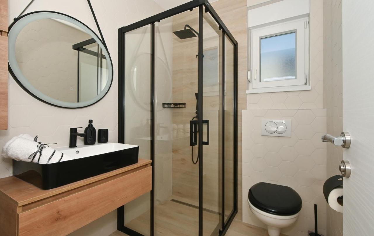 Luxury Apartment Maravic With Private Pool Trogir Exterior photo